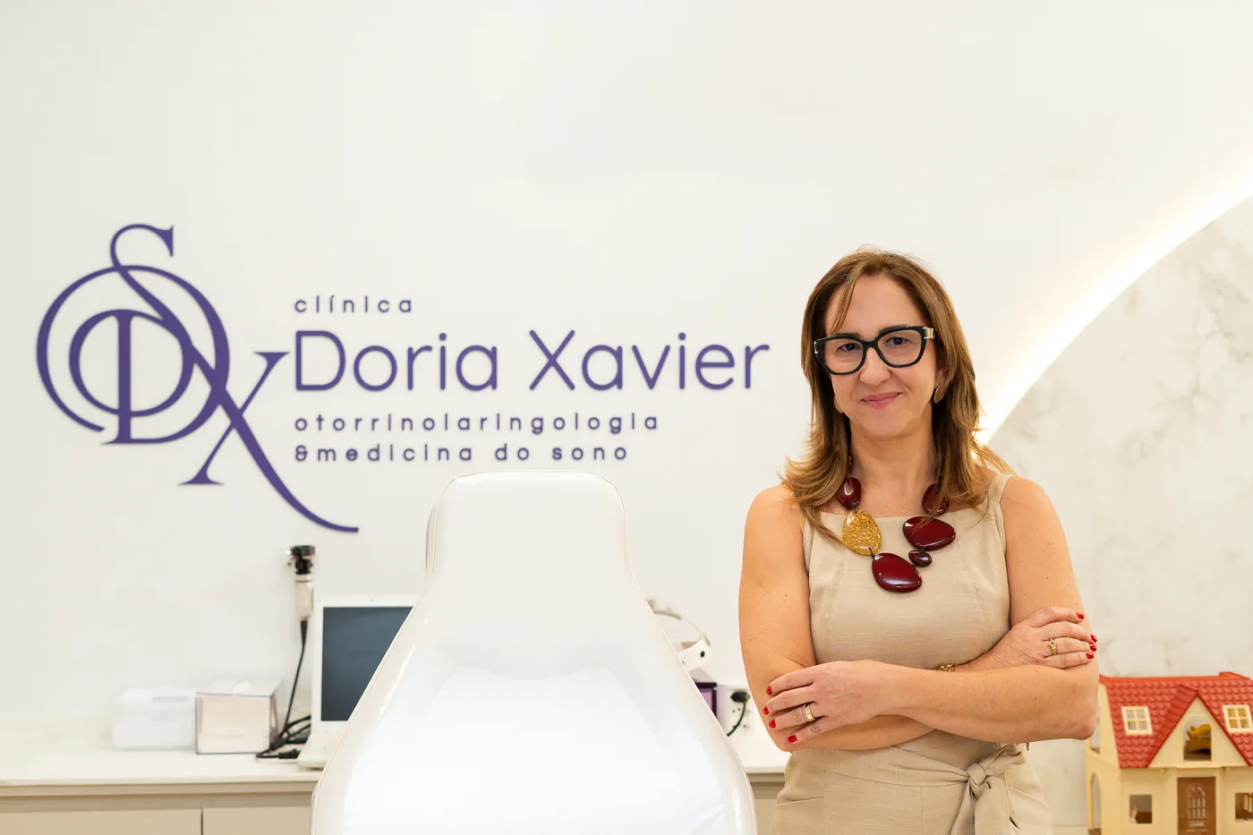 Dra. Sandra Doria Xavier na Clínica Doria Xavier, especializada em otorrinolaringologia e medicina do sono